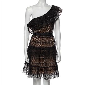 ***NWT*** Self-Portrait One-Shoulder Tiered Guipure Lace Dress